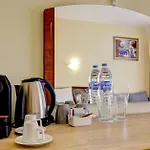 Palace 4*