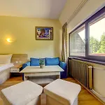 Palace 4*